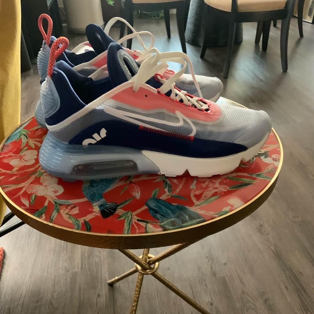 Men’s Nike 290